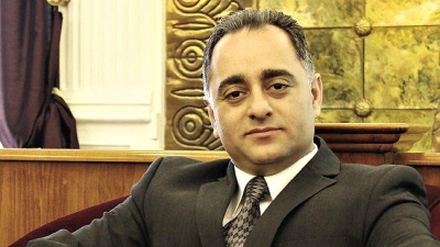 فرهاد احتشام&zwnj;زاد، رییس فدراسیون واردات ایران:  راهکارهای عملیاتی حرکت به&zwnj;سوی تولید و اشتغال ملی