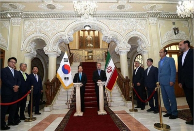 زمینه های همکاری بانکی و سرمایه گذاری بین ایران و کره در حال فراهم شدن است